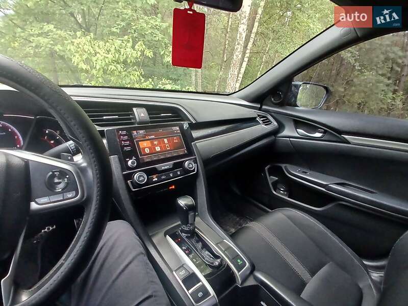 Седан Honda Civic 2020 в Киеве