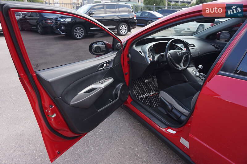 Хэтчбек Honda Civic 2007 в Одессе