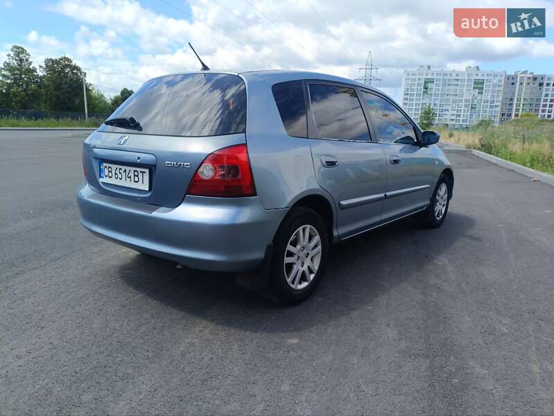 Хэтчбек Honda Civic 2003 в Чернигове