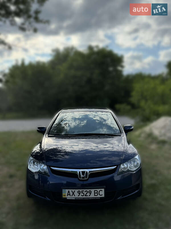 Седан Honda Civic 2007 в Чугуєві