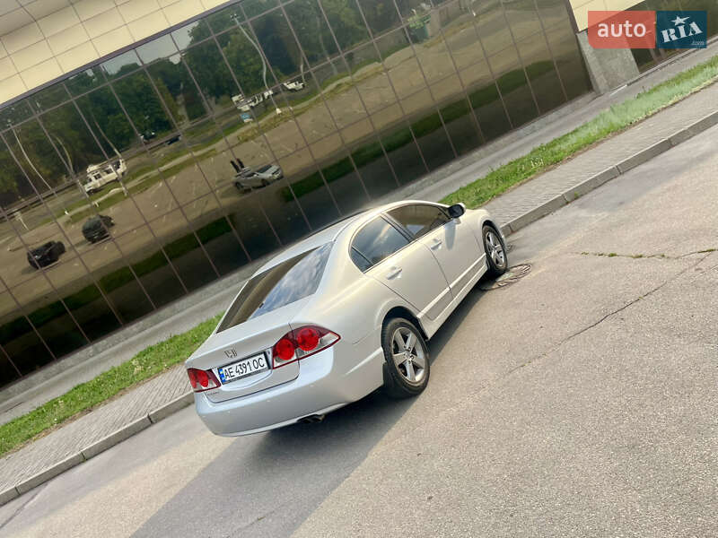 Седан Honda Civic 2008 в Запоріжжі