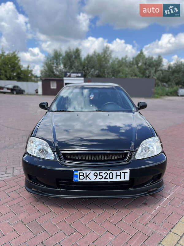 Хэтчбек Honda Civic 1999 в Ровно