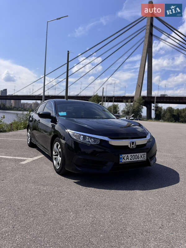Седан Honda Civic 2018 в Києві