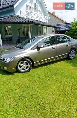 Седан Honda Civic 2006 в Хирові