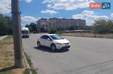 Хэтчбек Honda Civic 2011 в 
