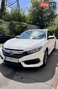 Седан Honda Civic 2016 в 