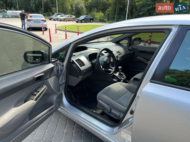 Седан Honda Civic 2008 в Краматорске