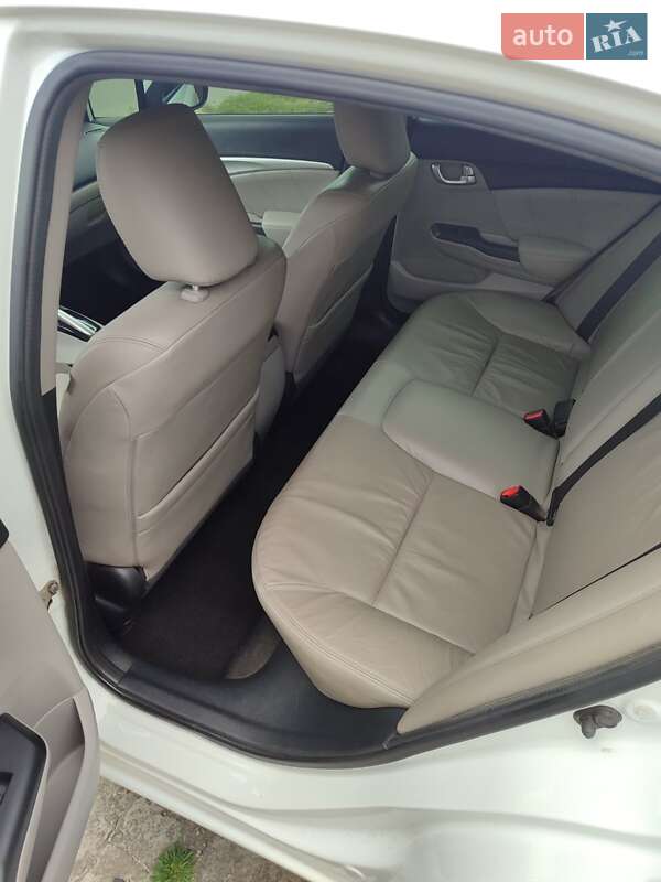 Седан Honda Civic 2013 в Новомосковске