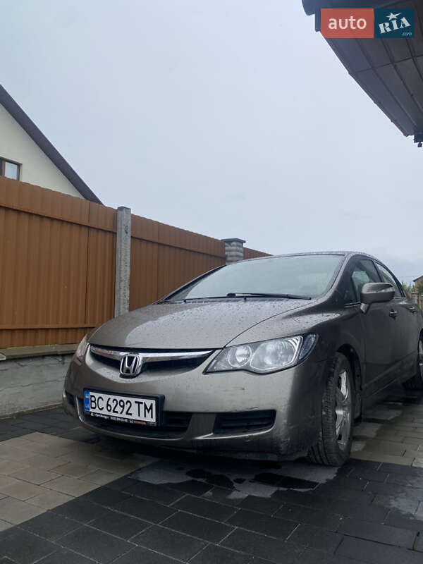 Седан Honda Civic 2008 в Львові