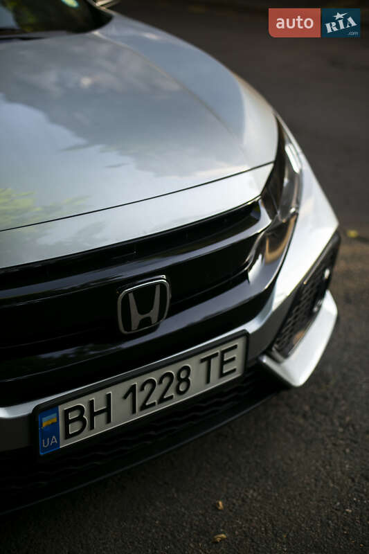 Седан Honda Civic 2018 в Одессе