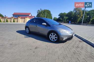 Хэтчбек Honda Civic 2007 в Измаиле