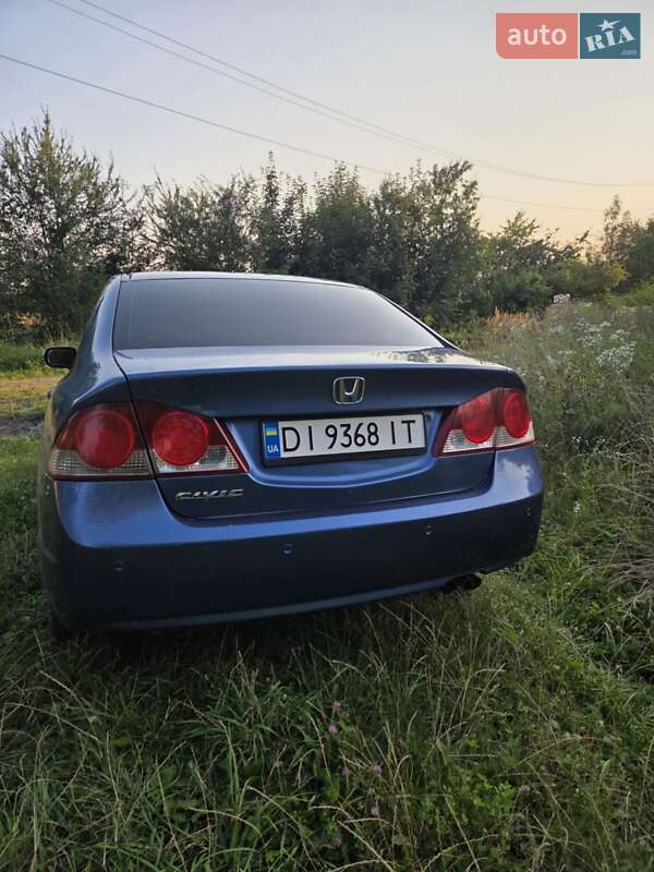 Седан Honda Civic 2007 в Львові
