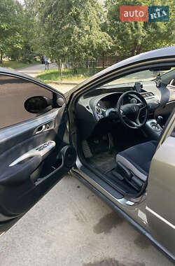 Хэтчбек Honda Civic 2007 в 