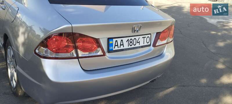Седан Honda Civic 2011 в Києві