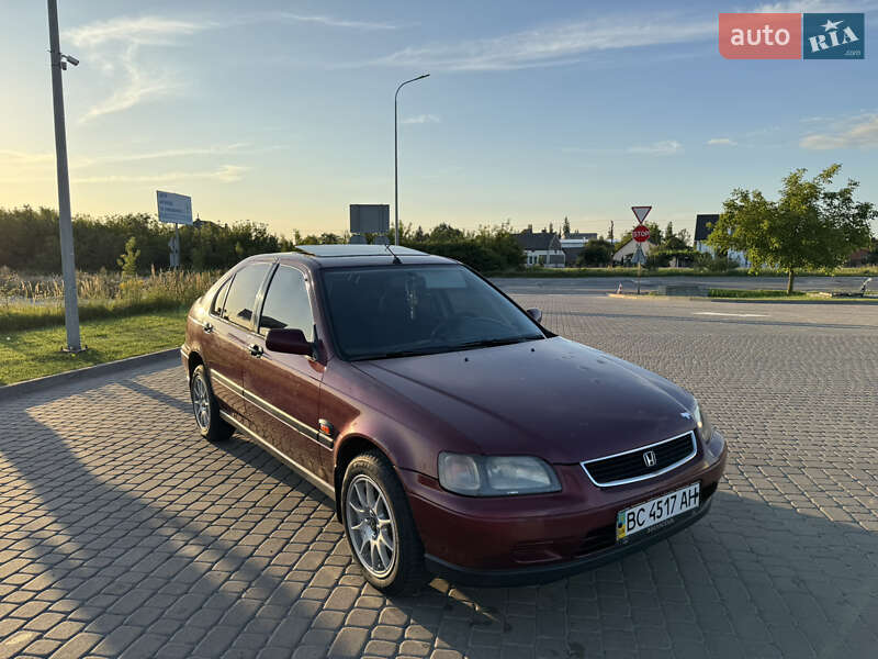 Хэтчбек Honda Civic 1996 в 