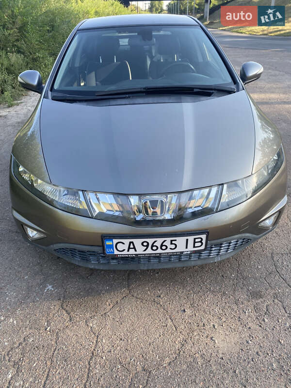 Хэтчбек Honda Civic 2008 в Черкассах