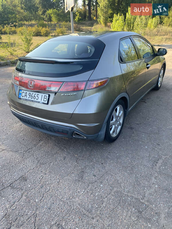 Хэтчбек Honda Civic 2008 в Черкассах
