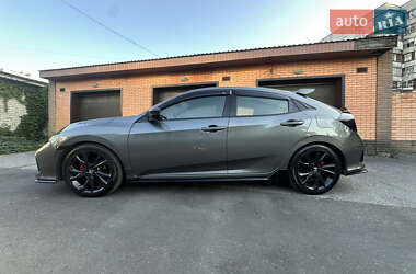 Хэтчбек Honda Civic 2016 в 