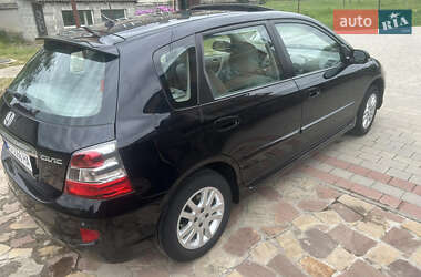 Хэтчбек Honda Civic 2004 в 