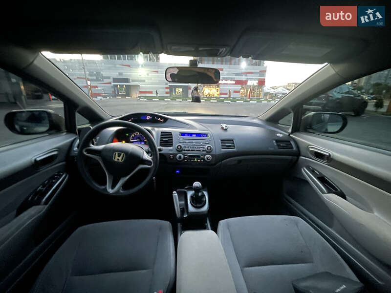 Седан Honda Civic 2008 в Львове