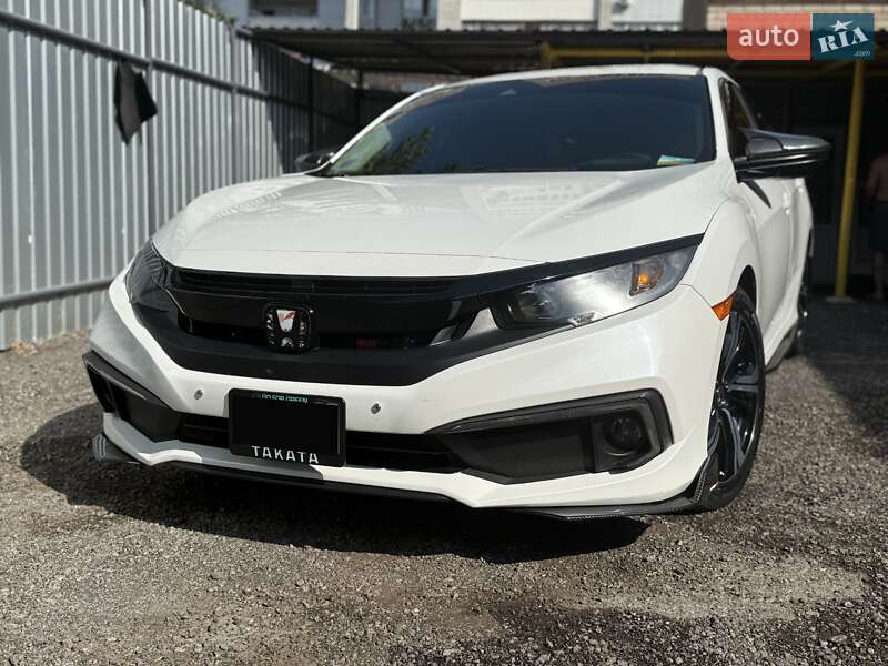 Седан Honda Civic 2019 в Днепре
