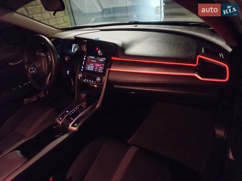 Седан Honda Civic 2019 в Днепре