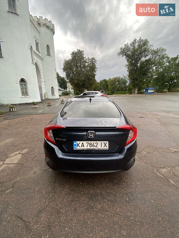 Седан Honda Civic 2017 в Черкасах