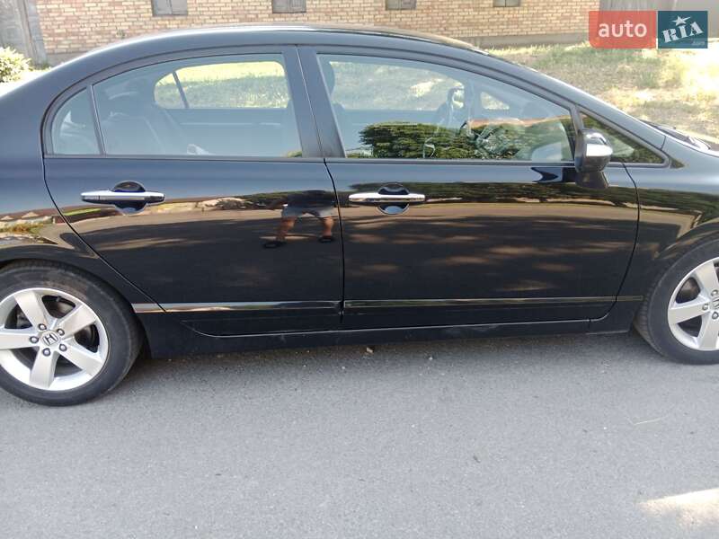 Седан Honda Civic 2009 в Черкассах