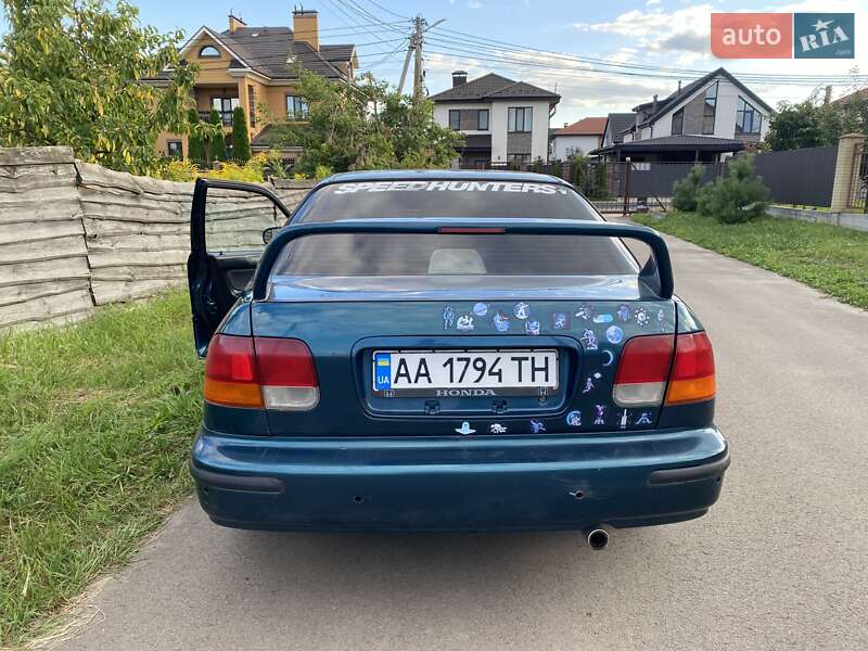 Седан Honda Civic 1996 в Киеве