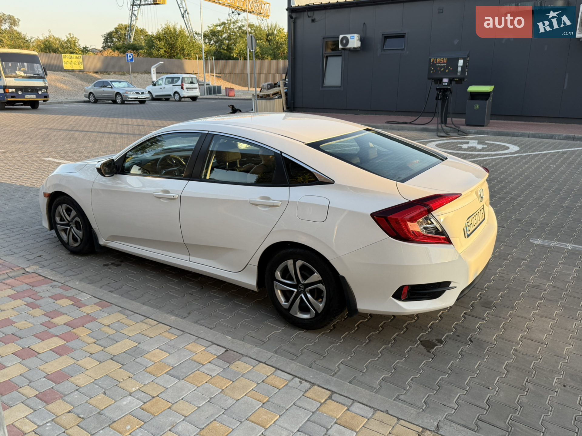 2015 Honda Civic - мініатюра 18
