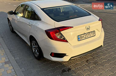 Седан Honda Civic 2015 в 