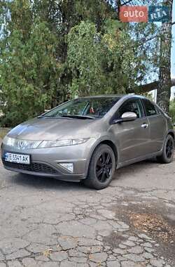 Хэтчбек Honda Civic 2007 в Днепре