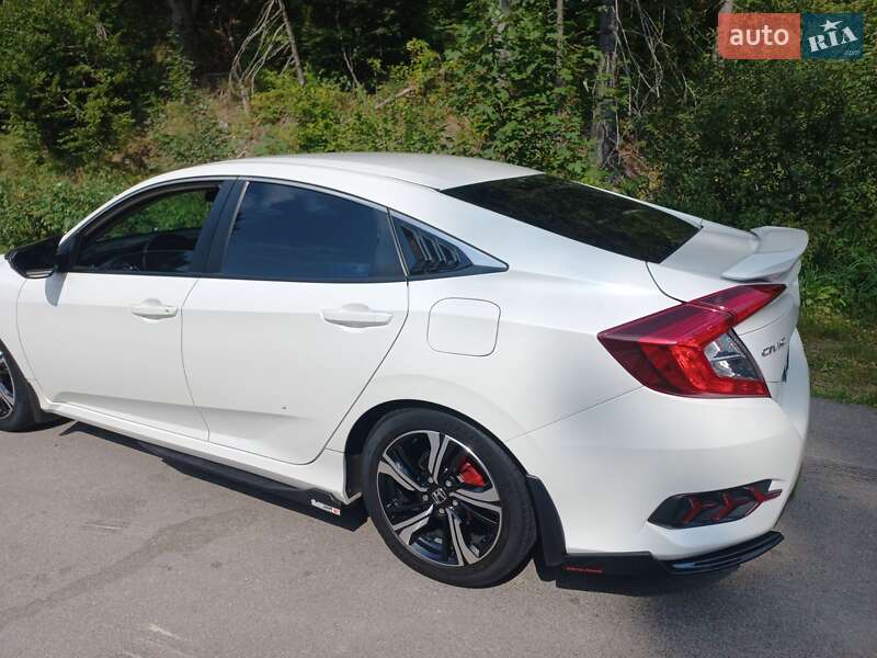 Седан Honda Civic 2019 в Днепре