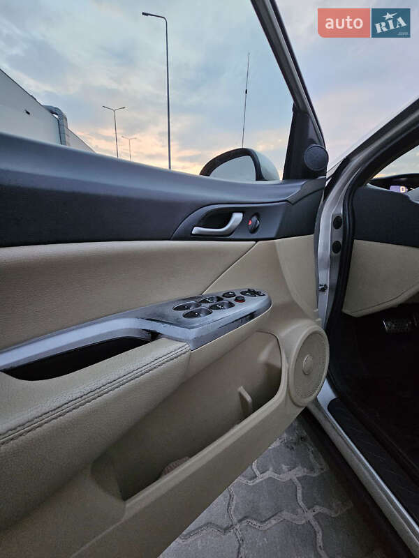 Хэтчбек Honda Civic 2007 в Львове