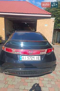Хэтчбек Honda Civic 2006 в 