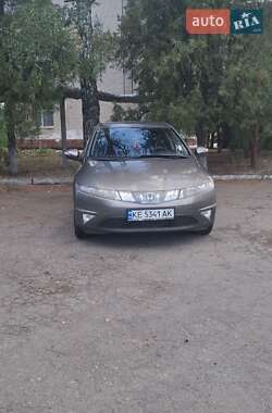 Хетчбек Honda Civic 2007 в 