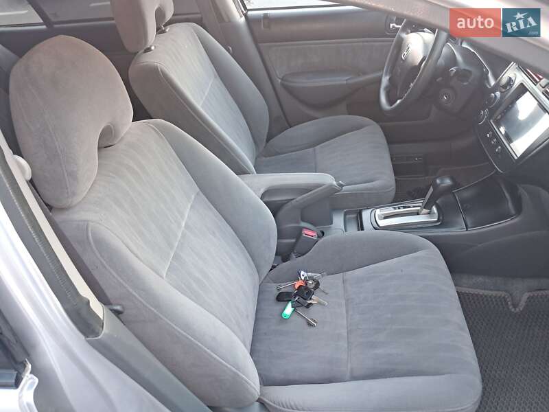 Седан Honda Civic 2003 в Ирпене