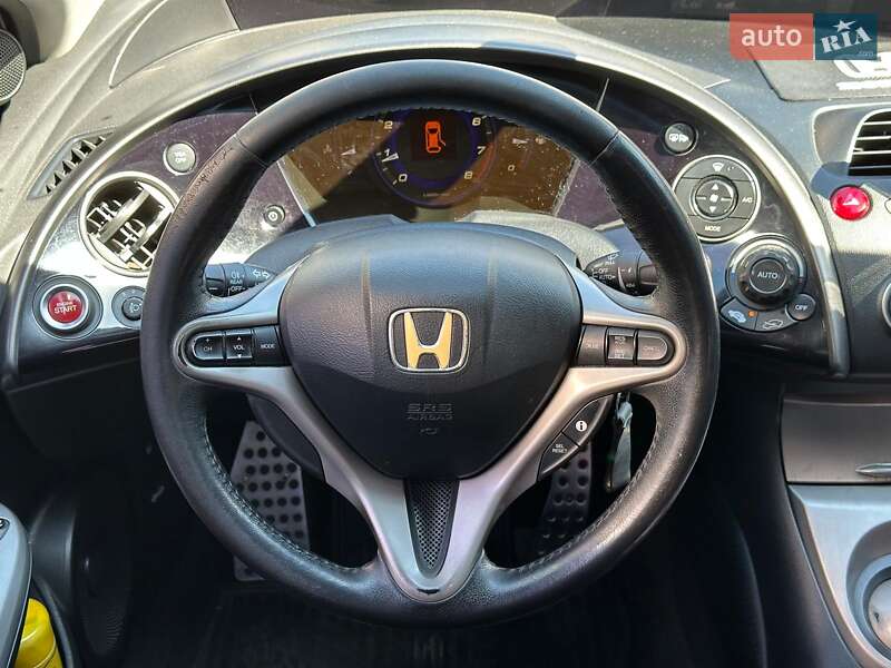 Хэтчбек Honda Civic 2008 в Одессе