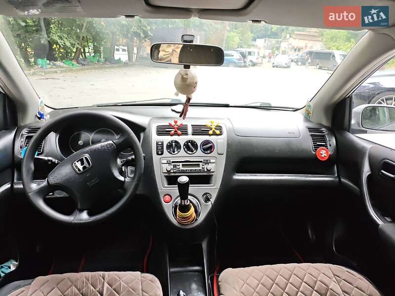 Хэтчбек Honda Civic 2004 в Львове
