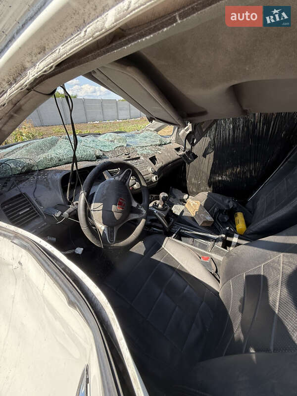 Седан Honda Civic 2008 в Днепре