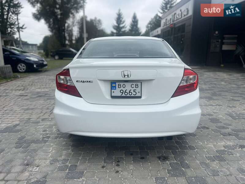 Седан Honda Civic 2012 в Тернополе