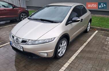 Хэтчбек Honda Civic 2008 в Луцке