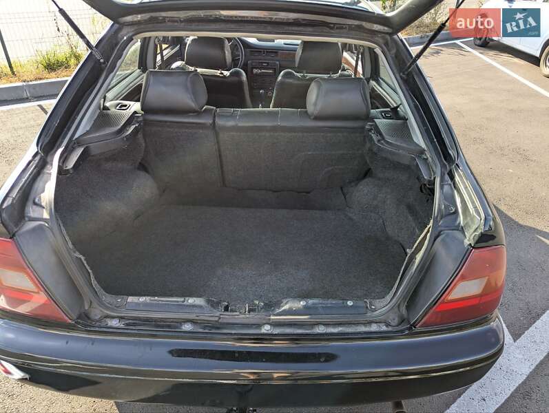 Лифтбек Honda Civic 1996 в Святопетровское