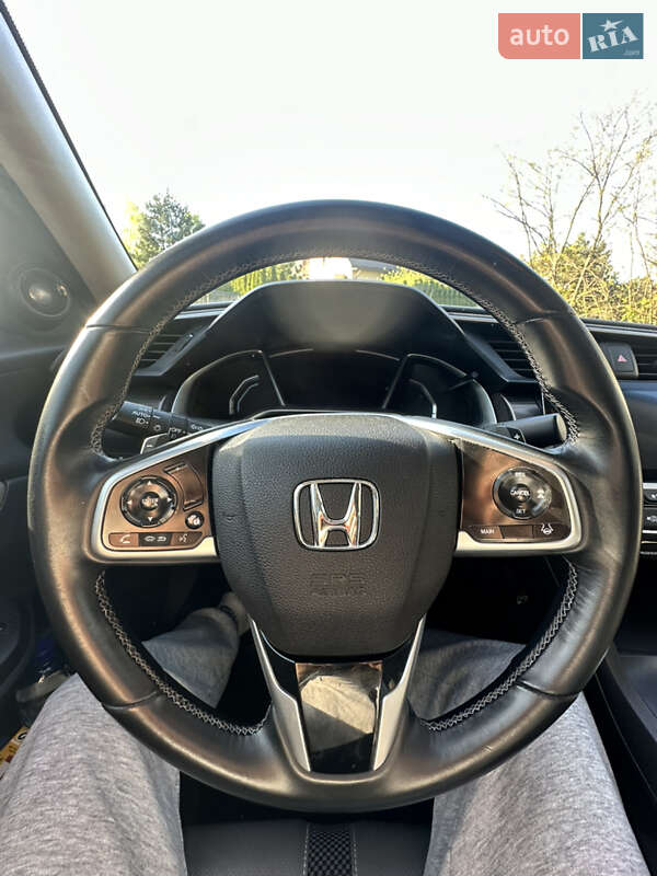 Седан Honda Civic 2019 в Киеве