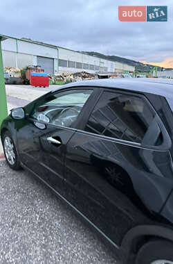 Хэтчбек Honda Civic 2010 в 