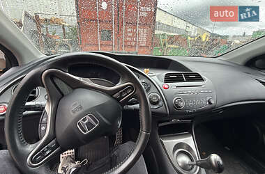Хэтчбек Honda Civic 2010 в 