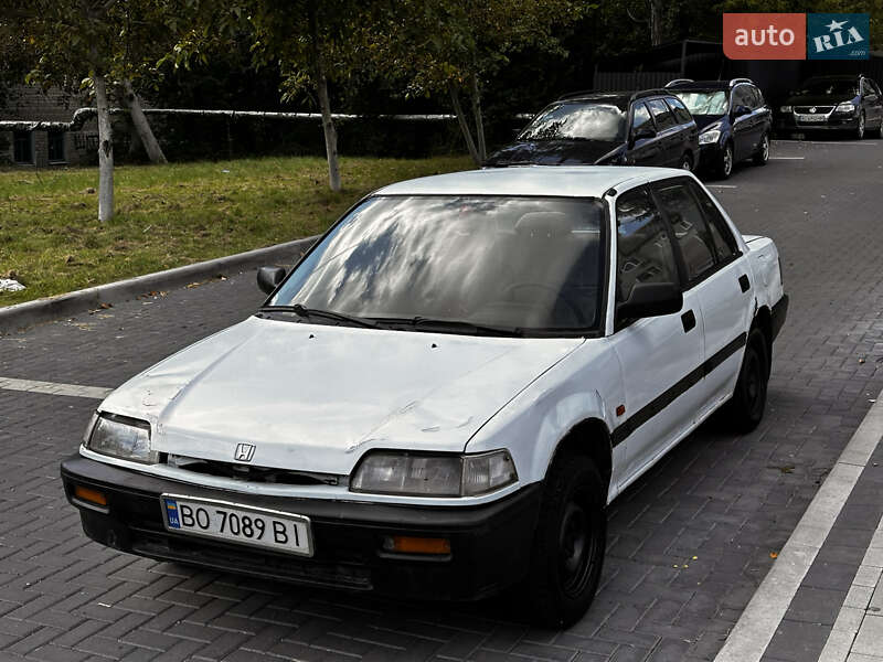 Седан Honda Civic 1988 в Луцке