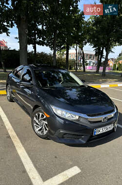 Седан Honda Civic 2016 в Киеве