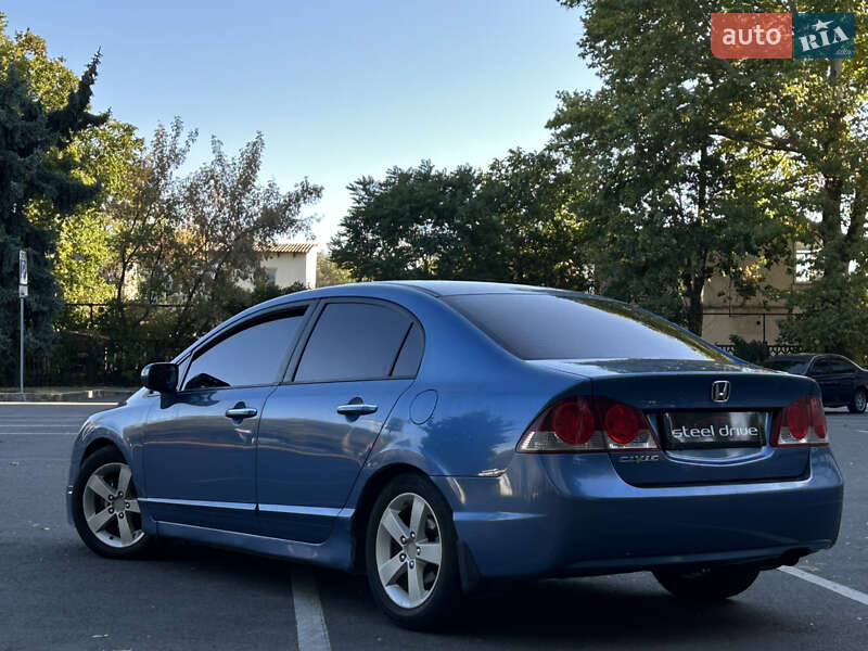 Седан Honda Civic 2006 в Николаеве
