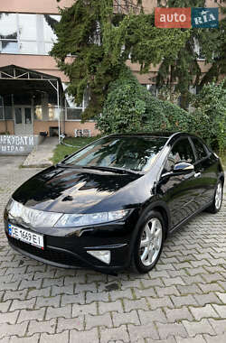 Хэтчбек Honda Civic 2008 в Черновцах